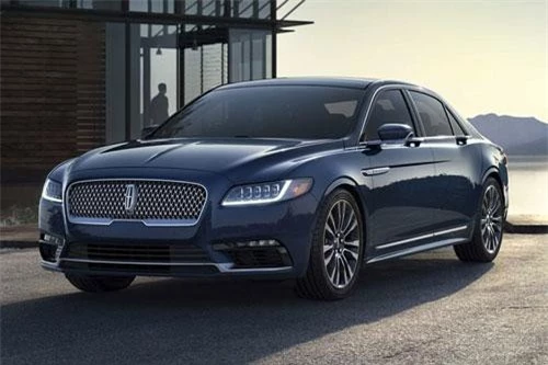 3. Lincoln Continental 2019 (giá khởi điểm: 46.145 USD).