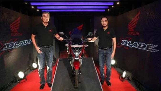 Honda X-Blade moi sap ra mat, quyet dau Suzuki Gixxer 155-Hinh-15