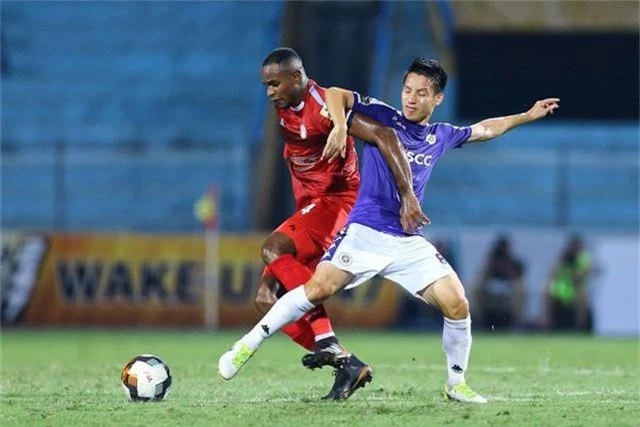 Samson lập công, CLB Hà Nội hạ TPHCM để giành ngôi đầu V-League - 2