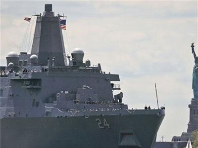 Tàu chiến Mỹ bị gắn... máy quay trộm trong nhà vệ sinh nữ