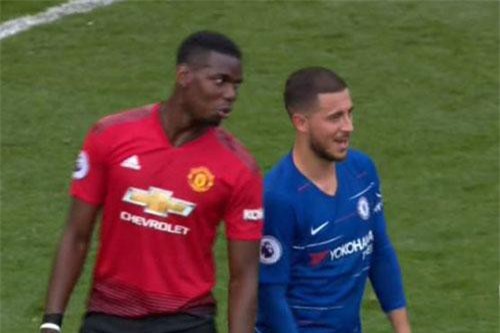 Thân mật bất thường, Pogba và Hazard bị chế giễu