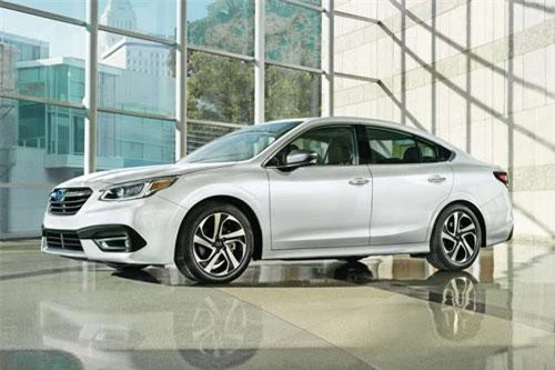 9. Subaru Legacy 2020 (giá khởi điểm: 22.545 USD).