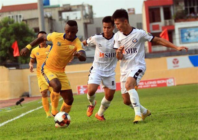 Sài Gòn FC đánh bại SHB Đà Nẵng trong trận cầu Đức Chinh “mất hút”