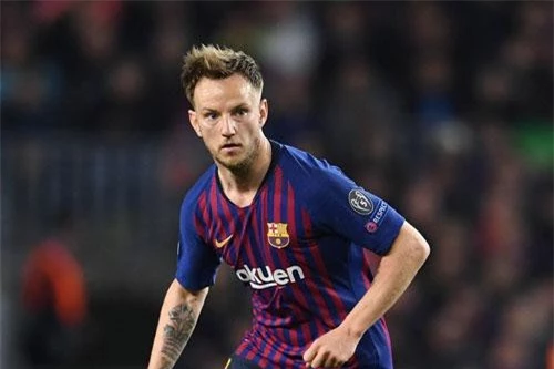 Tiền vệ trung tâm: Ivan Rakitic (Barcelona).