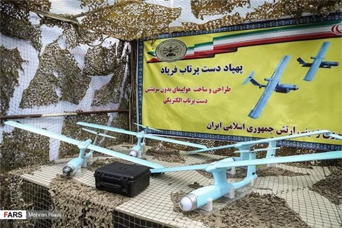 Chóng mặt, nhức mắt với dàn vũ khí tự chế của Iran - Hình 7 Chong mat, nhuc mat voi dan vu khi tu che cua Iran-Hinh-7