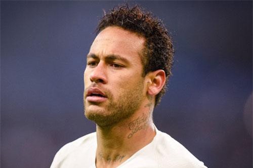 Đấm CĐV, Neymar phải trả giá cực đắt?