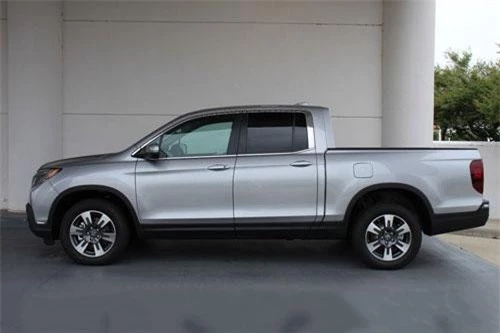 4. Honda Ridgeline 2019 (giá khởi điểm: 29.990 USD).