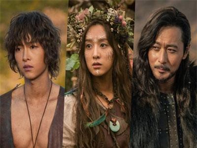 Bom tấn truyền hình của Song Joong Ki xác nhận ngày lên sóng, có đến 3 phần phim dài miên man