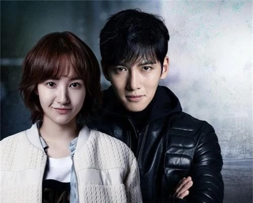 Ngạc nhiên chưa, Ji Chang Wook hóa Captain America “đóng băng” trong 20 năm” để thực hiện ước mơ lái siêu xe màu đỏ - Ảnh 6.