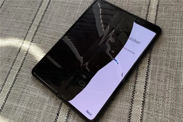 Samsung từ chối trách nhiệm trong vụ Galaxy S10 5G bốc cháy - Ảnh 2.