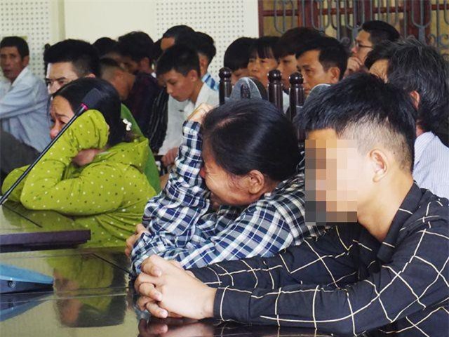 Nước mắt 3 người mẹ trong vụ án giết người hi hữu