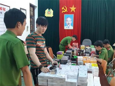 Huế: Phát hiện lô thuốc lá điện tử "khủng" không nguồn gốc xuất xứ