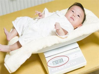 Trẻ có những đặc điểm này, đảm bảo trưởng thành cao lớn hơn người, bố mẹ cần chú ý để có thể can thiệp cải thiện kịp thời