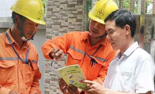 Chính phủ yêu cầu đánh giá tác động của giá điện, có kịch bản với giá xăng dầu tăng cao