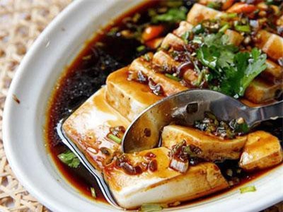 Cách làm đậu hũ non sốt xì dầu