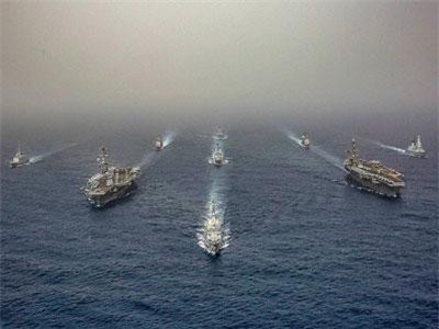 Mỹ gửi thông điệp cứng rắn tới Nga qua... hai tàu sân bay