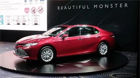 Toyota Camry 2019.