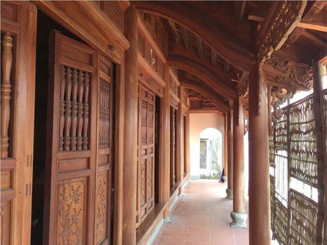 Trầm trồ trước vẻ đẹp của ngôi nhà gỗ mít độc nhất nhì đất Hà Thành