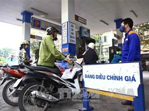 Giá điện, xăng tăng tác động đến chỉ số giá tiêu dùng và lạm phát