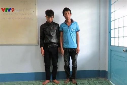 Đồng Tháp: Bắt 2 đối tượng cướp tài sản của người đi đường