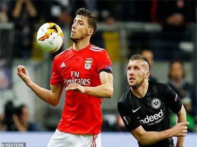M.U mở cuộc đàm phán với Ruben Dias