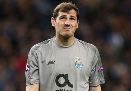 Iker Casillas không thể thi đấu thêm một lần nữa?