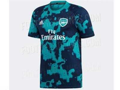 Áo đấu mới của Arsenal bị “ném đá” vì giống Tottenham