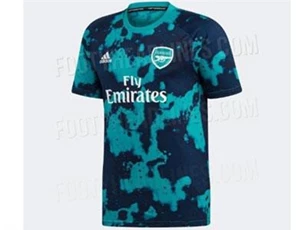 Áo đấu mới của Arsenal bị “ném đá” vì giống Tottenham