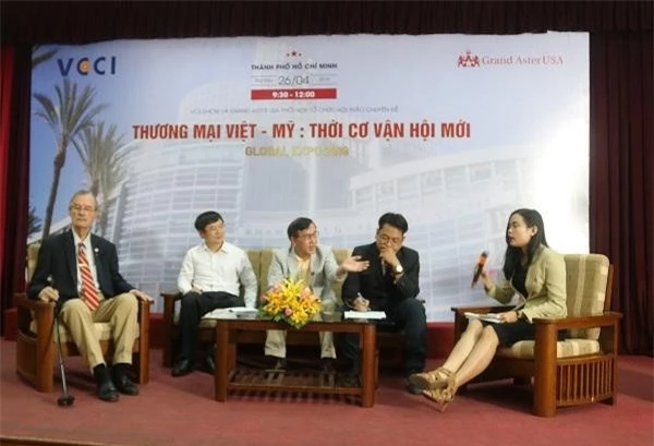 Các chuyên nhận định về cơ hội mới cho doanh nghiệp Việt Nam tham gia vào thị trường Mỹ tại hội thảo “Quan hệ thương mại Việt Nam – Hoa Kỳ: Thời cơ và vận hội mới” (Ảnh: CT)