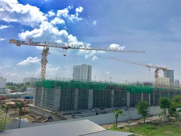 Thủ tục chồng chéo đang "đè nặng" doanh nghiệp bất động sản