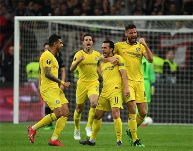 Hòa trên sân Frankfurt, Chelsea giành lợi thế ở bán kết Europa League - 1