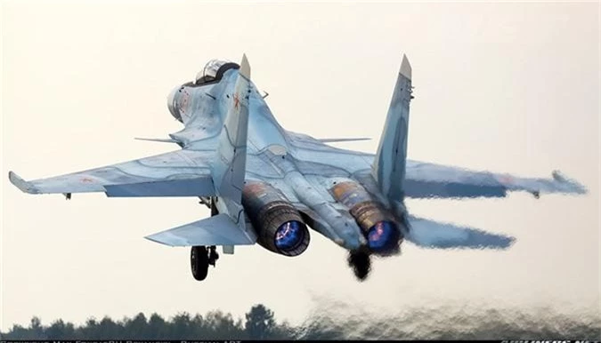 Nga tung Su-30SM ra nuoc ngoai “pha vong vay” cua My-Hinh-5