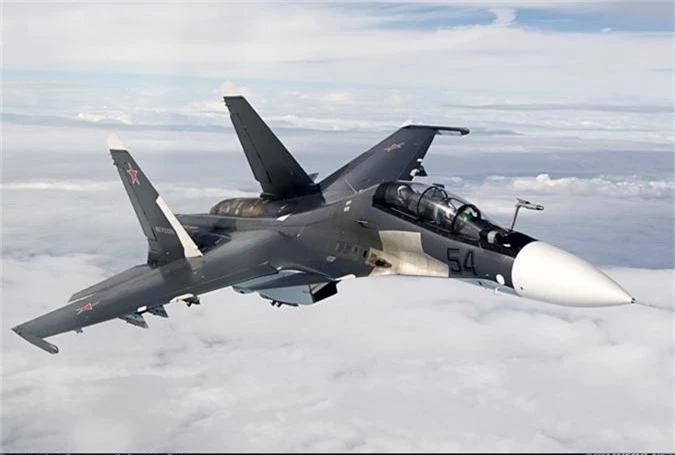 Nga tung Su-30SM ra nuoc ngoai “pha vong vay” cua My-Hinh-8