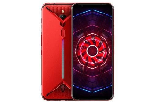 Viên pin dung lượng 5.000 mAh, tích hợp công nghệ sạc nhanh với nguồn ra 27W. Nhờ đó, máy chỉ cần 10 phút để chơi game trong 1 giờ.