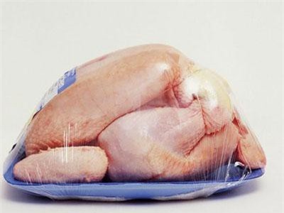 Không nên rửa gà sống trước khi nấu?