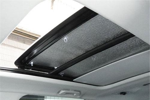 Cửa sổ trời trên ôtô, nỗi ám ảnh ngày nắng nóng kỷ lục