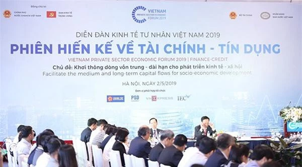 Toàn cảnh Phiên hiến kế về tài chính - Tín dụng. (Ảnh: VNE)