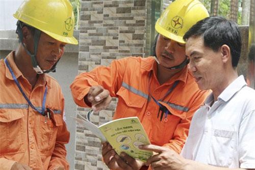 Thủ tướng yêu cầu kiểm tra điều chỉnh mức giá bán điện