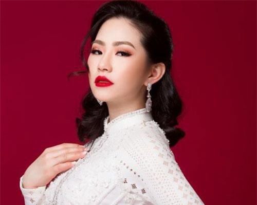 "Mẹ đơn thân" Lương Bích Hữu lộ diện với nhan sắc trẻ đẹp sau những biến cố