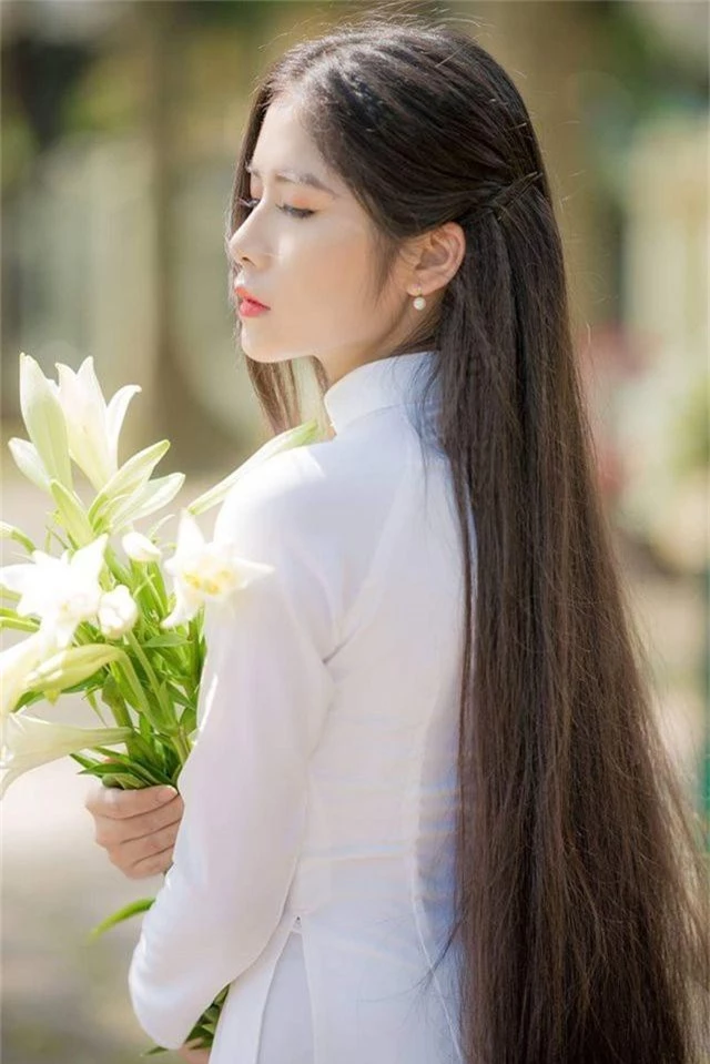 Ngẩn ngơ trước vẻ xinh đẹp của nữ sinh Văn hóa sở hữu mái tóc dài 1m35 - 5
