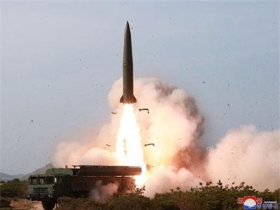 Dàn vũ khí Triều Tiên khai hỏa trong cuộc tập trận phòng thủ