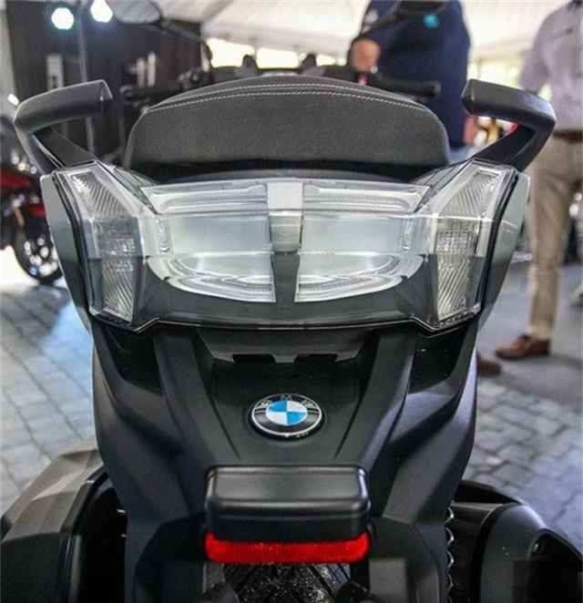BMW tung ra hai mẫu xe ga sản xuất tại Trung Quốc - 18