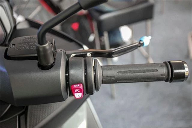 BMW tung ra hai mẫu xe ga sản xuất tại Trung Quốc - 22 BMW tung ra hai mẫu xe ga sản xuất tại Trung Quốc - 22