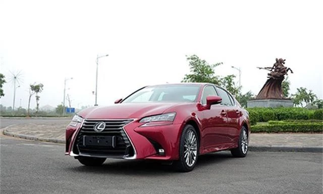 Những xế sang phải nộp phí trước bạ 500 triệu đồng - 8 Những xế sang phải nộp phí trước bạ 500 triệu đồng - 8