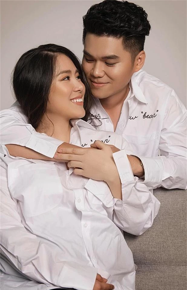 Sinh nhật chồng trẻ của Lê Phương Gạo nếp gạo tẻ, bất ngờ khi cả mẹ vợ lẫn chồng cũ đều vào chúc mừng - Ảnh 1. Sinh nhật chồng trẻ của Lê Phương Gạo nếp gạo tẻ, bất ngờ khi cả mẹ vợ lẫn chồng cũ đều vào chúc mừng - Ảnh 1.