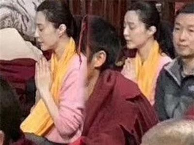 Tiết lộ loạt hình ảnh Phạm Băng Băng để mặt mộc, lặng lẽ tới tận Tây Tạng bái phật