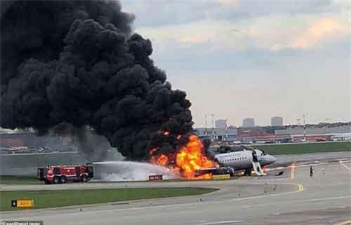 Phi công điều khiển máy bay Nga lên tiếng sau vụ tai nạn làm 41 người chết