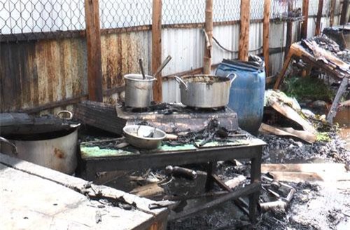 Bạc Liêu: 5 căn nhà cháy rụi nghi do nổ bình gas