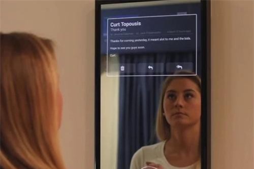 Clip: Không thể rời mắt với gương thông minh độc lạ