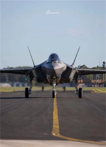 Khong quan Australia tiep tuc nhan tiem kich F-35A tu My-Hinh-4